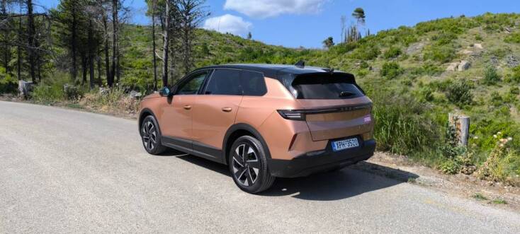 Opel Grandland 1.2 Hybrid 145hp