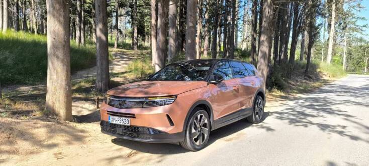 Opel Grandland 1.2 Hybrid 145hp