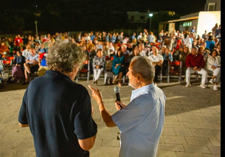 Bring Your Chair Σίφνος