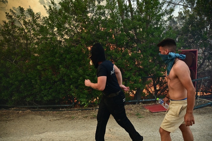 Φωτιά τώρα στην Κερατέα