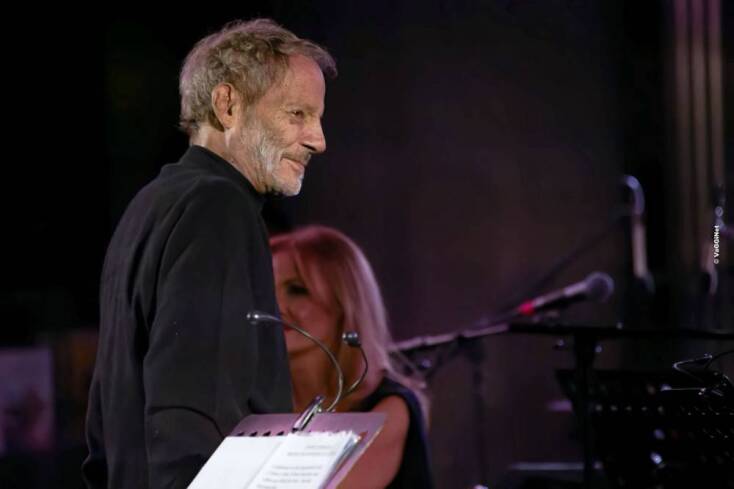 Σταύρος Ξαρχάκος