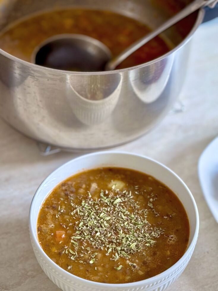 Συνταγή για φακές με ντομάτα και φρέσκια ρίγανη από τον σεφ Δημήτρη Τζιοβάρα