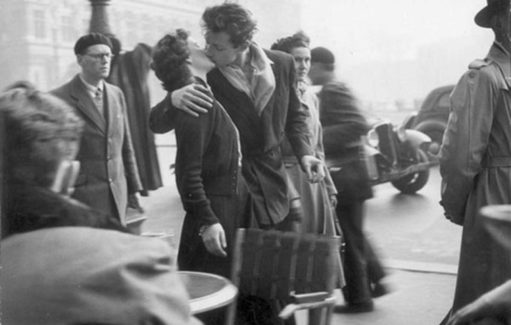 Η Δύναμη της Φωτογραφίας: Από τους Σταθμούς της Ιστορίας έως τις Χαμένες Στιγμές