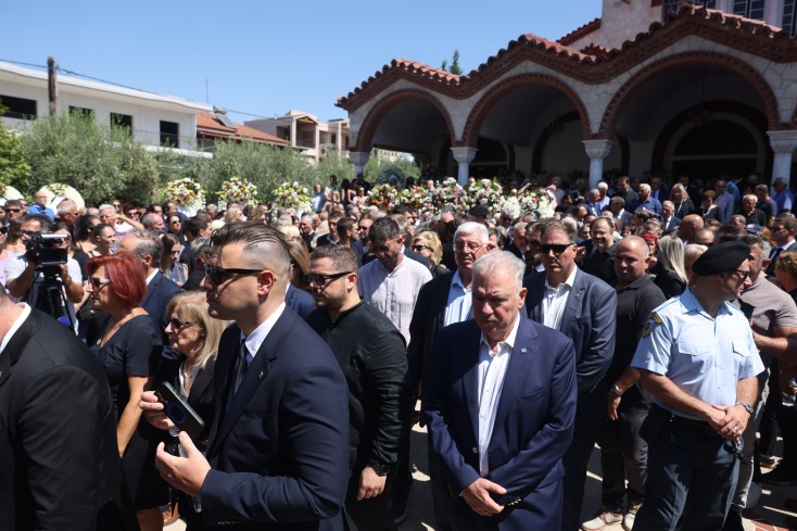 Απόστολος Βεσυρόπουλος: Σε κλίμα οδύνης τελέστηκε η κηδεία του 59χρονου γραμματέα της ΚΟ της ΝΔ - «Έφυγε το καλύτερο παιδί», είπε στον επικήδειο ο πρωθυπουργός