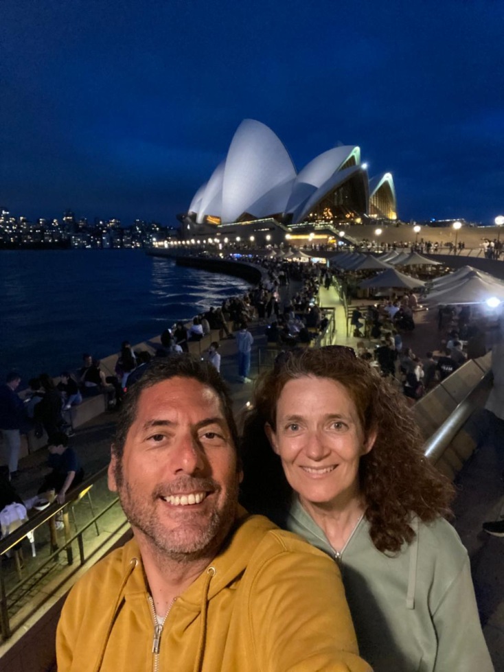 Με τον σύντροφό της Μάκη, έχει ταξιδέψει σε 89 χώρες 