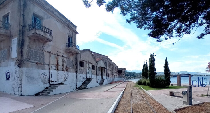 Οι γραμμή του τρένου σήμερα δίπλα στις Σταφιδαποθήκες