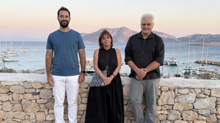 Η τ. Πρόεδρος της Δημοκρατίας Κατερίνα Σακελλαροπούλου παρακολούθησε την επετειακή εκδήλωση του 10ου Φεστιβάλ Κλασικής Μουσικής Κουφονησίων, στο Άνω Κουφονήσι.