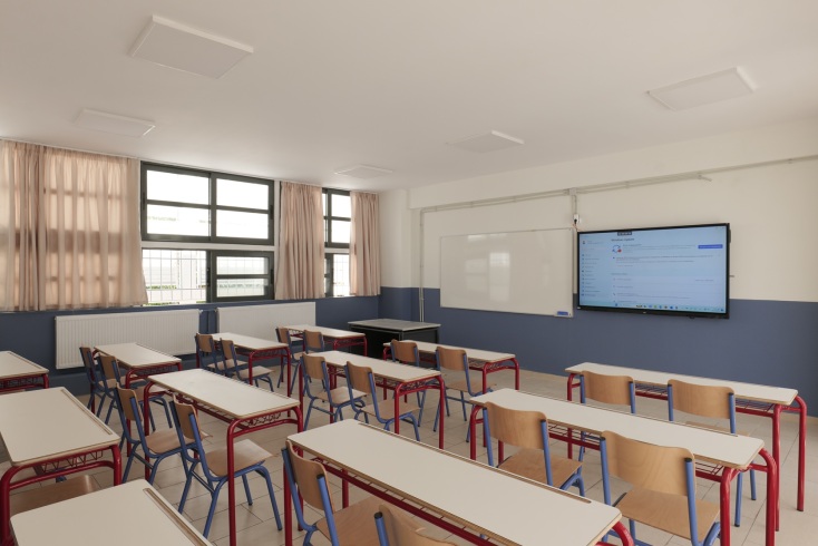 Ξεκίνησε η λειτουργία των πρώτων έξι Δημόσιων Ωνάσειων Σχολείων σε Αχαρνές, Περιστέρι, Κολωνό, Ξηροκρήνη Θεσσαλονίκης, Κοζάνη και Ξάνθη. 