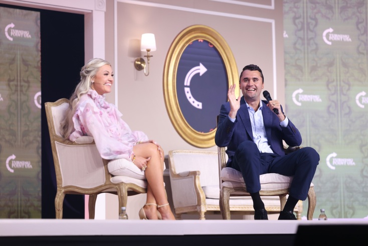 Τσάρλι Κερκ: Ο 31χρονος ακτιβιστής που δολοφονήθηκε άφησε πίσω του τη σύζυγό του, Έρικα, και δύο ανήλικα παιδιά - Το χρονικό της ζωής και της σχέσης τους.