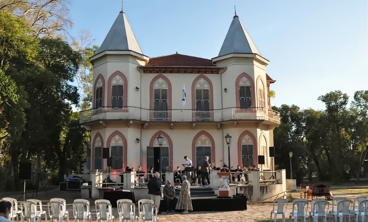 Φωνές Πέρα από τον Ορίζοντα: To Διεθνές Φεστιβάλ Ποίησης Πάτρας επιστρέφει για 8η συνεχή χρονιά