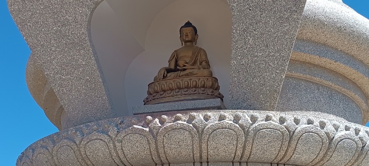 Η Βουδιστική Στούπα που δίνει μια αύρα από Θιβέτ στην ορεινή Κορινθία  Η Βουδιστική Στούπα που δίνει μια αύρα από Θιβέτ στην ορεινή Κορινθία