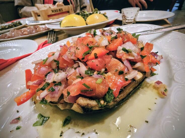 Εστιατόριο Κρήτη, Πλατεία Κάνιγγος