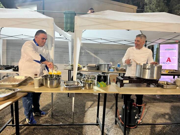 Bιωματικό μαγείρεμα με τους βραβευμένους σεφ Παναγιώτη Τζίμα και Γιάννη Μπρατσολιά