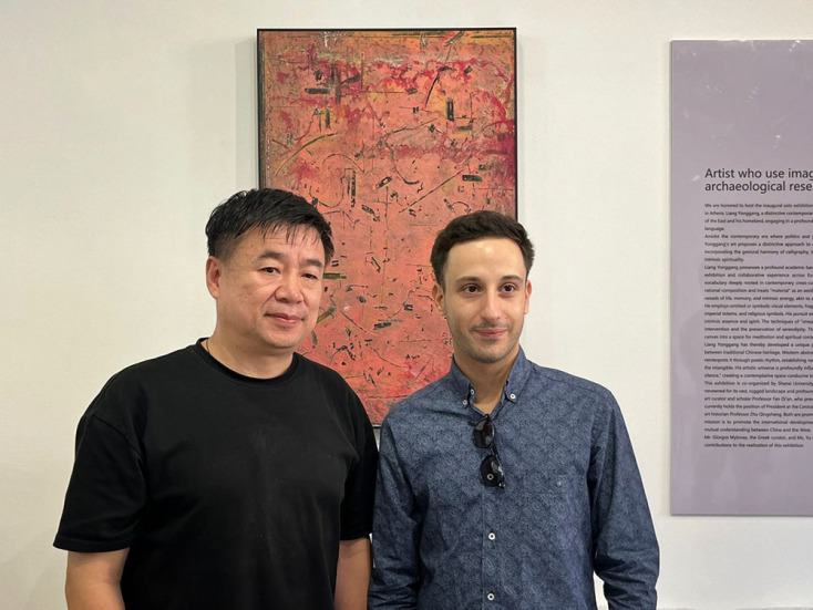 Ο Λιαν Γιονγκάνγκ και ο Κωνσταντίνος Σπυρόπουλος στην έκθεση στο Ζάππειο