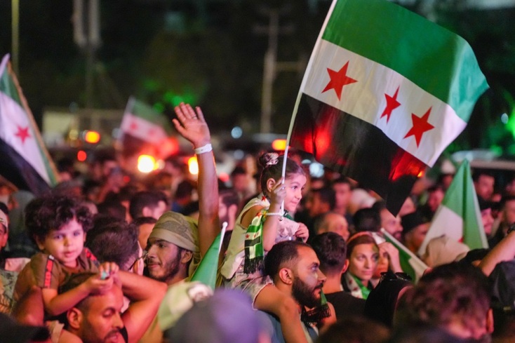 Το πολιτικό φαινόμενο του Αχμέντ αλ-Σάραα και το αβέβαιο μέλλον της Συρίας