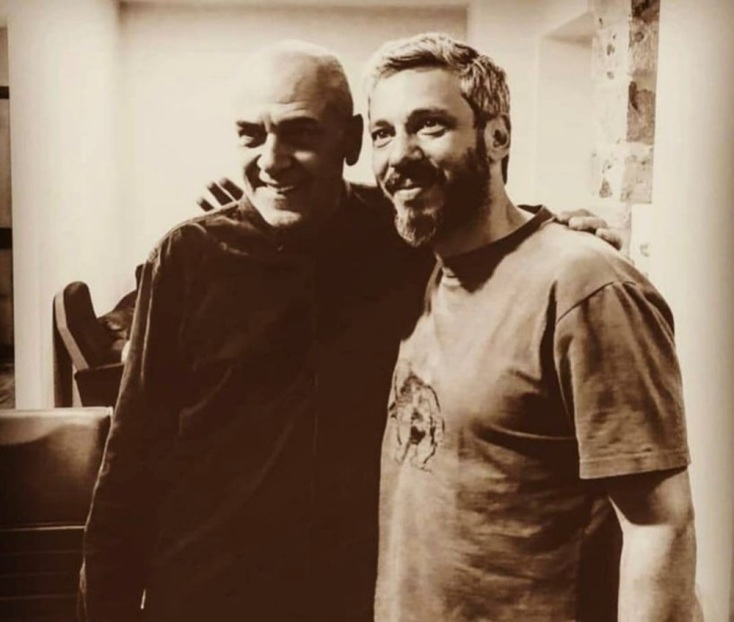 Ορφέας Περίδης: Ένας ευαίσθητος τροβαδούρος με ανοιχτά πανιά