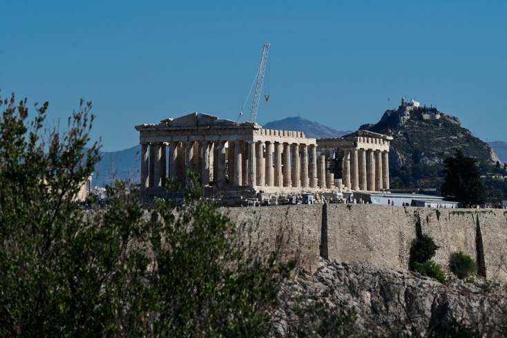 Η Ακρόπολη ξανά χωρίς σκαλωσιές - Μοναδικές εικόνες μετά από 15 χρόνια - Άρθηκαν οι κατασκευές από τη δυτική πλευρά του Παρθενώνα, πάνω από το Ηρώδειο.