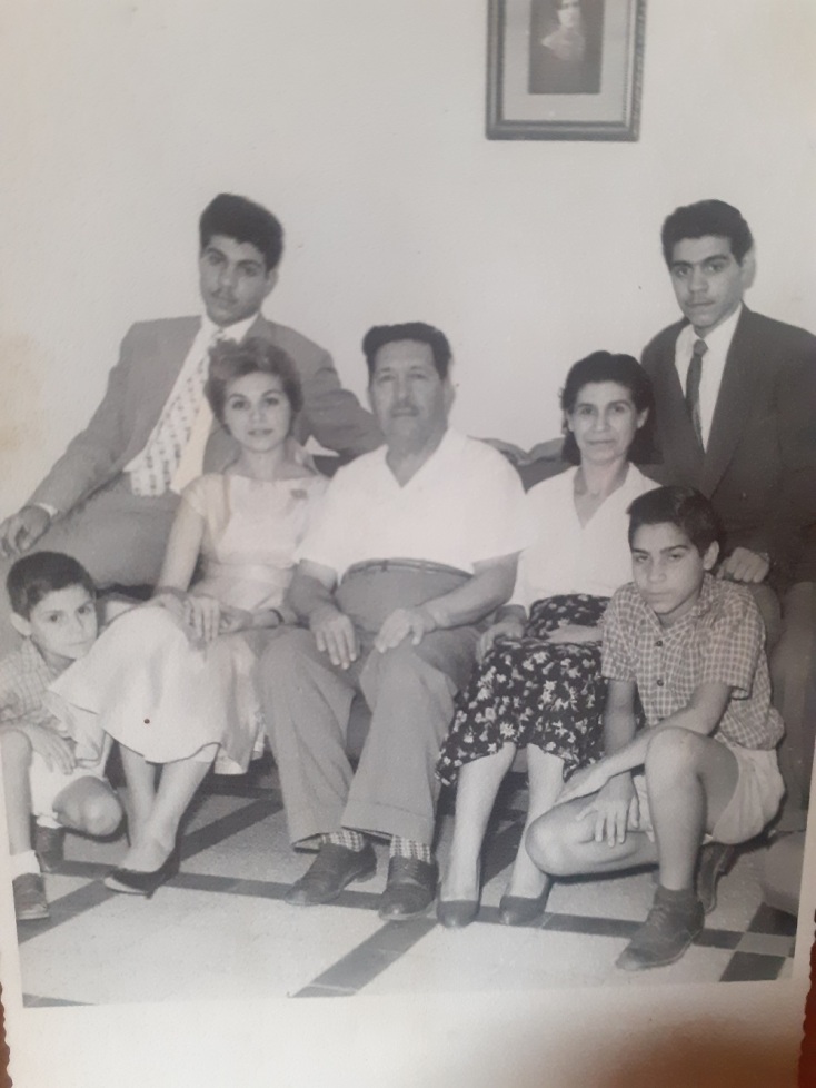 Νίκος Ξυδάκης: Ένας εικαστικός συνθέτης, ένας άνθρωπος μεταξωτός