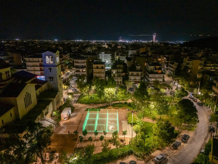 Τo νέο διαδραστικό συντριβάνι στην Τερψιθέα που έχει ξετρελάνει μικρούς και μεγάλους