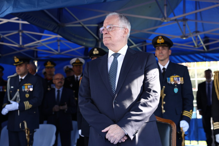 Η στρατιωτική παρέλαση για την 28η Οκτωβρίου στη Θεσσαλονίκη εντυπωσίασε με νέα όπλα, drones και μαχητικά - Δείτε φωτογραφίες και βίντεο.