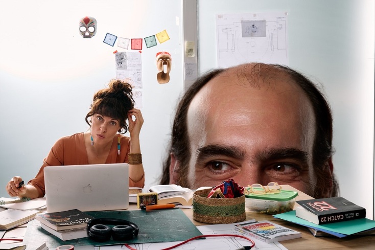 Θέατρο Προσκήνιο: Ο Χούλιο Τόγκα δείχνει τον δρόμο για την εξέγερση πατώντας όλες τις νάρκες της