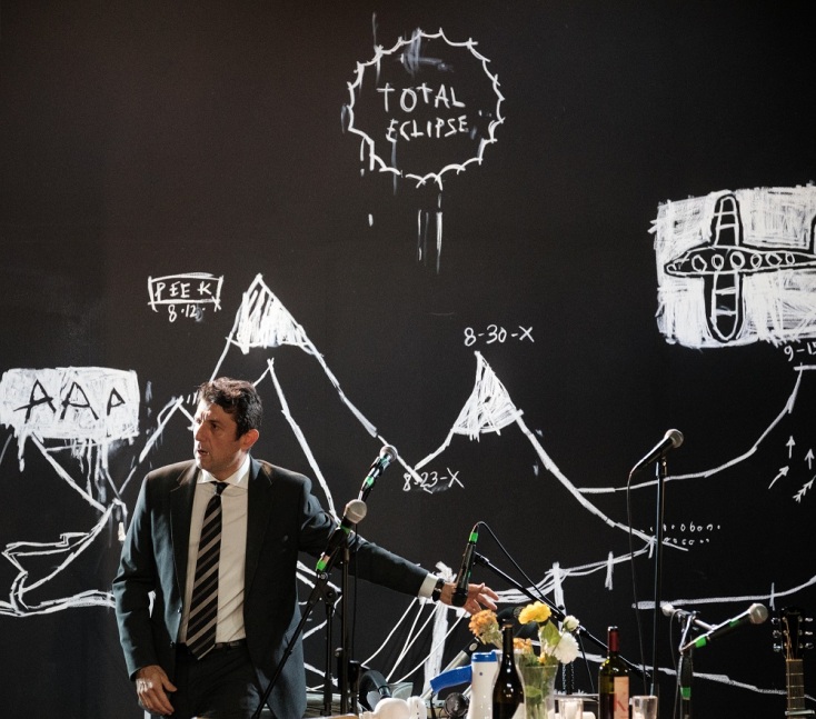 Θέατρο του Νέου Κόσμου: 6 παραστάσεις που σοκάρουν, συγκινούν και προκαλούν διάλογο με την κοινωνία