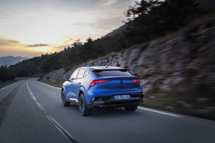 To εντυπωσιακό Renault Rafale είναι ένα «super-hybrid» υψηλών επιδόσεων 