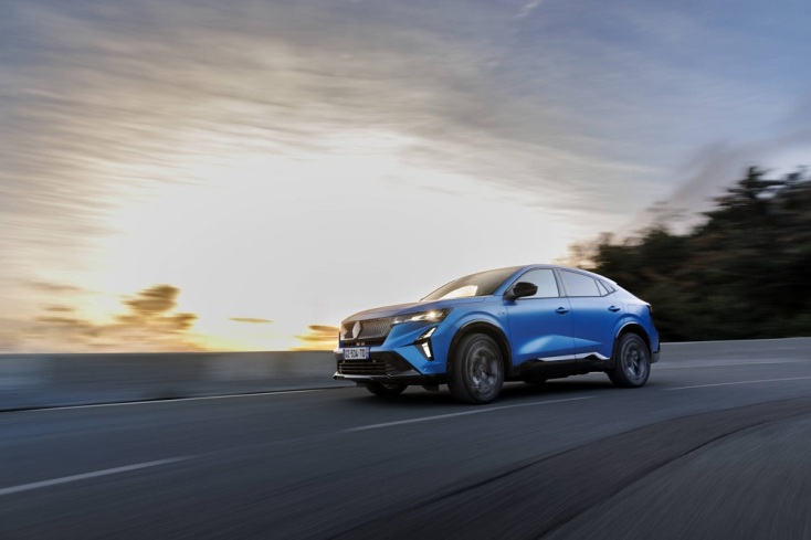 To εντυπωσιακό Renault Rafale είναι ένα «super-hybrid» υψηλών επιδόσεων 