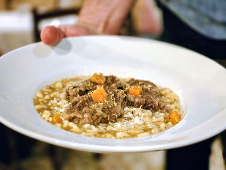 Τρελή Ροδιά, Πετράλωνα