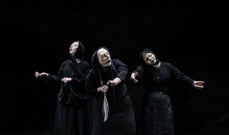 Οι γριές που μαζεύουν την τσουκνίδα | Θέατρο Σταθμός