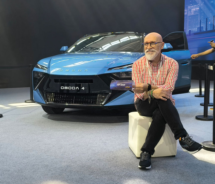 Μπροστά στο Omoda 4