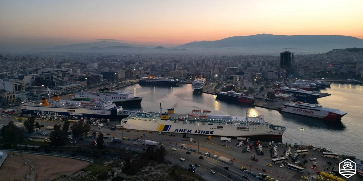 piraeus-port
