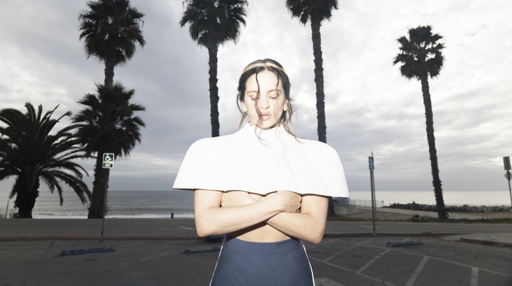 Η Ροζαλία, η ποπ υπέρβαση και το χαμένο μέτρο του ενθουσιασμού