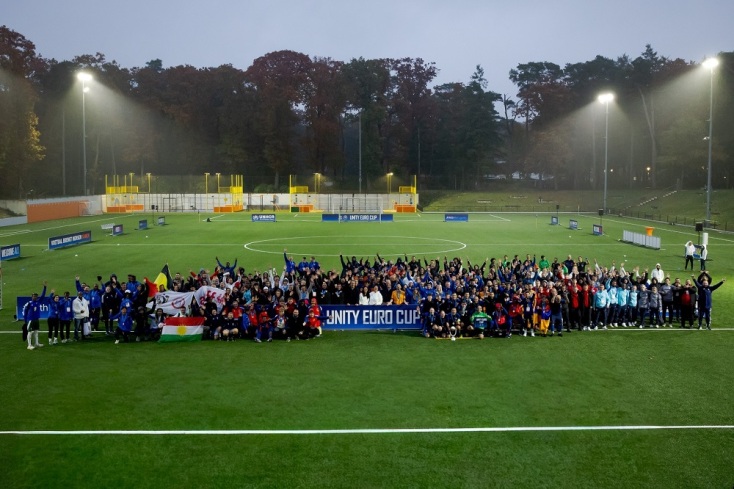 Η Εθνική Ομάδα Προσφύγων στην τρίτη θέση του Unity EURO Cup 2025 