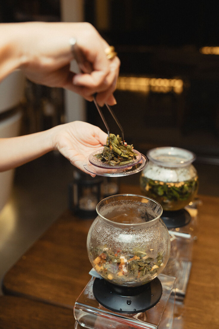 Τσάι στην εξοχή του Cézanne: Μια εμπειρία γευσιγνωσίας με ελληνικά βότανα στο Ίδρυμα Β&Ε Γουλανδρή