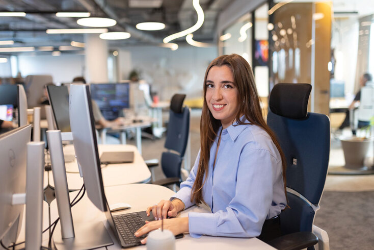 Γκρέτα Μέγα, Product Manager