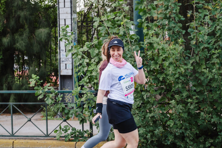 350 εθελοντές της HELLENiQ ENERGY έτρεξαν για κοινωνικό σκοπό