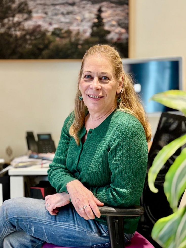 Η Λώρα ΜακΝτάουελ είναι μια Αμερικανίδα από το Μετς