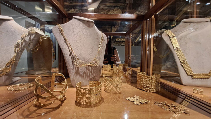 Κοσμήματα. Προσωπική φωτογραφία στην γκαλερί Intermission, 25.09.2025