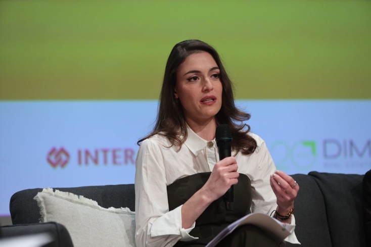 Η πολεμική ανταποκρίτρια - δημοσιογράφος της ΕΡΤ, Αδαμαντία Λιόλιου