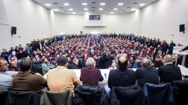 Αγροτικές κινητοποιήσεις: Βασικά να πέσει η κυβέρνηση