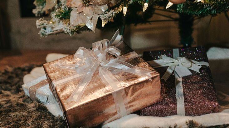 Υπολογίστε με ένα κλικ το δώρο Χριστουγέννων: Πόσα χρήματα σας αναλογούν φέτος