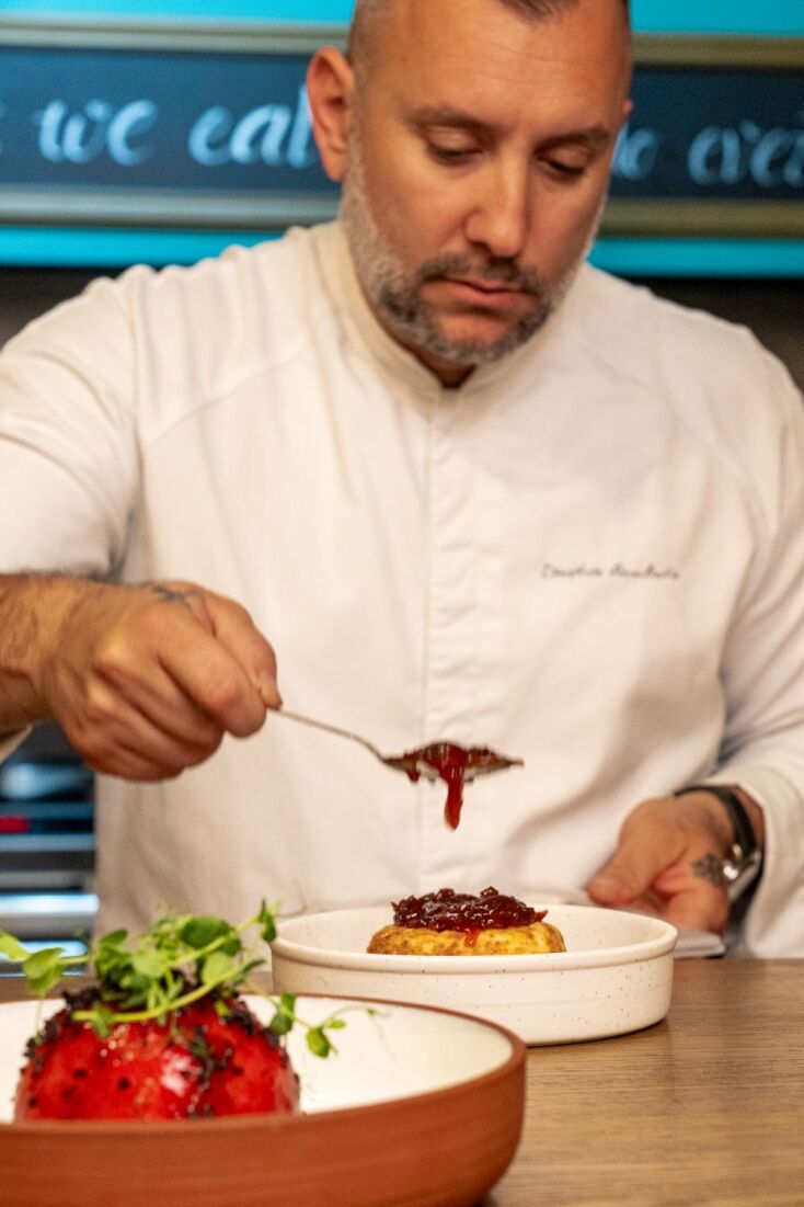 Δημήτρης Αϊβαλιώτης