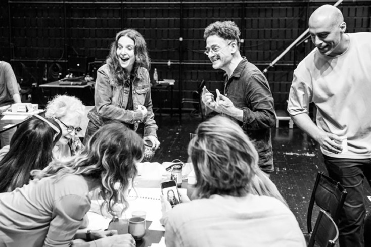 H Ζιλιέτ Μπινός στις πρόβες της παράστασης «Ο όρκος της Ευρώπης»