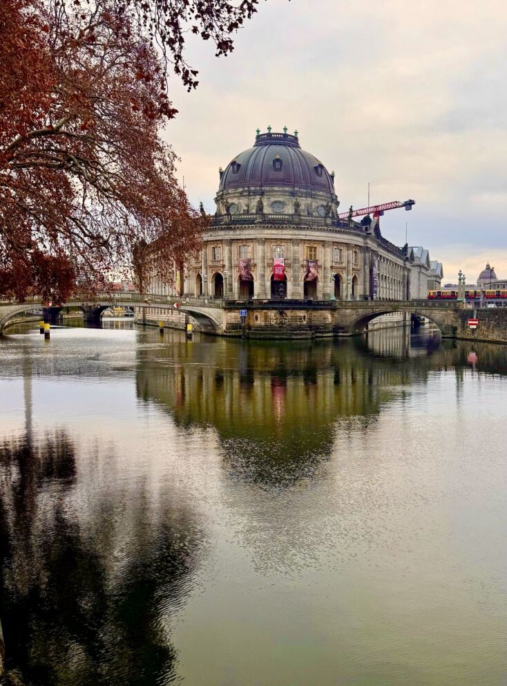 Λουκάνικα, μανιτάρια, Glühwein και χριστουγεννιάτικη μαγεία στο Weihnachtsmarkt του Βερολίνου