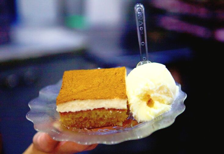 Στο ζαχαροπλαστείο Δάγκος στην Κερκίνη για το βουβαλίσιο παγωτό και τα φημισμένα του μελομακάρονα