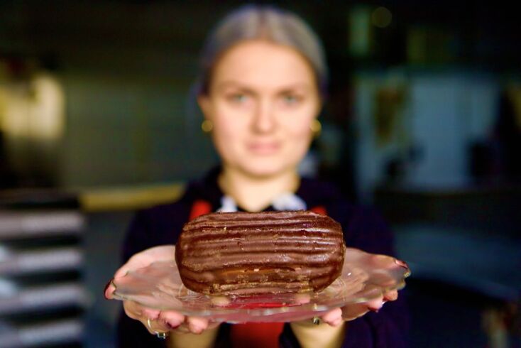 Στο ζαχαροπλαστείο Δάγκος στην Κερκίνη για το βουβαλίσιο παγωτό και τα φημισμένα του μελομακάρονα