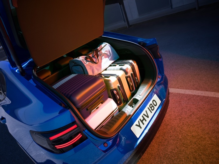 Οδηγούμε το ηλεκτροκίνητο σπορ οικογενειακό Ford Capri 