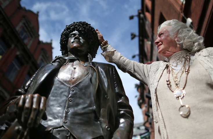 Thin Lizzy: 40 χρόνια χωρίς από τον θάνατο του Φιλ Λάινοτ