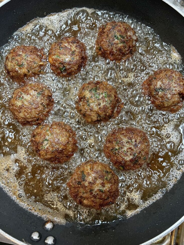 Κεφτέδες με θρούμπι και δυόσμο